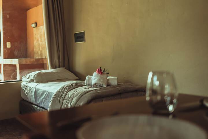 Room 21 of 37