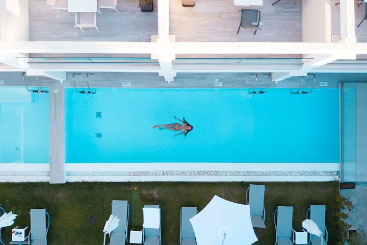 Pool 81 of 98