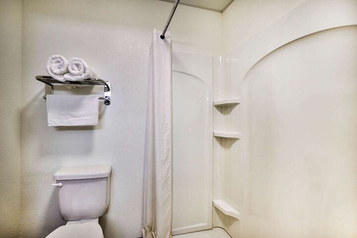 Room 40 of 62