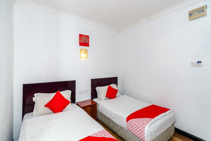 Room 17 of 22