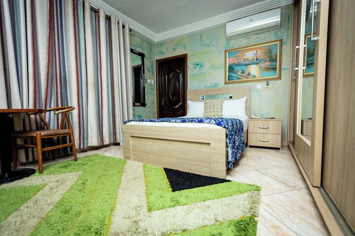 Room 45 of 130