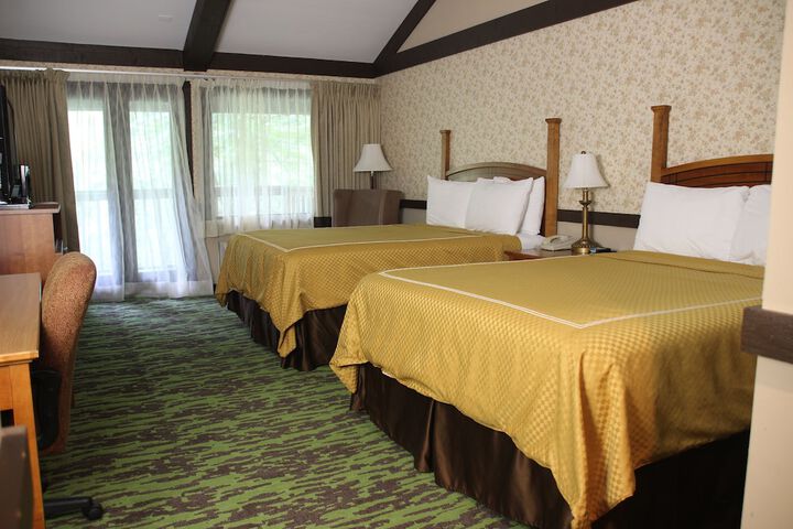 Room 6 of 43