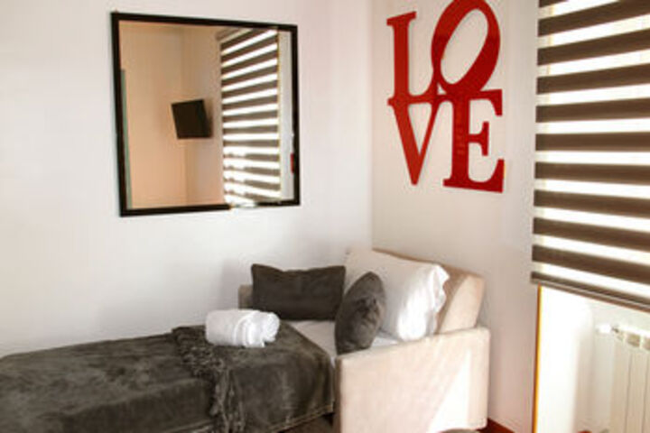 Room 11 of 23