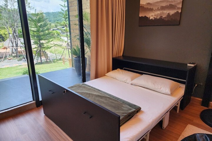 Room 47 of 125