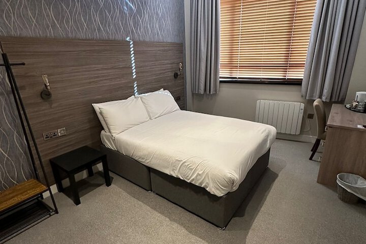 Room 17 of 29