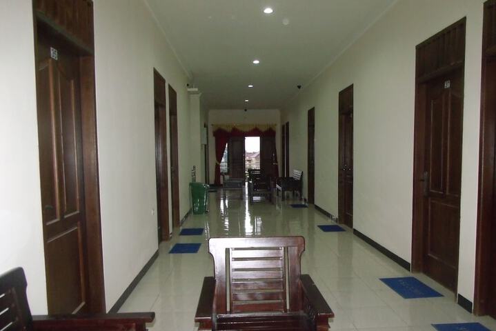 Ballroom/Hall 20 of 35