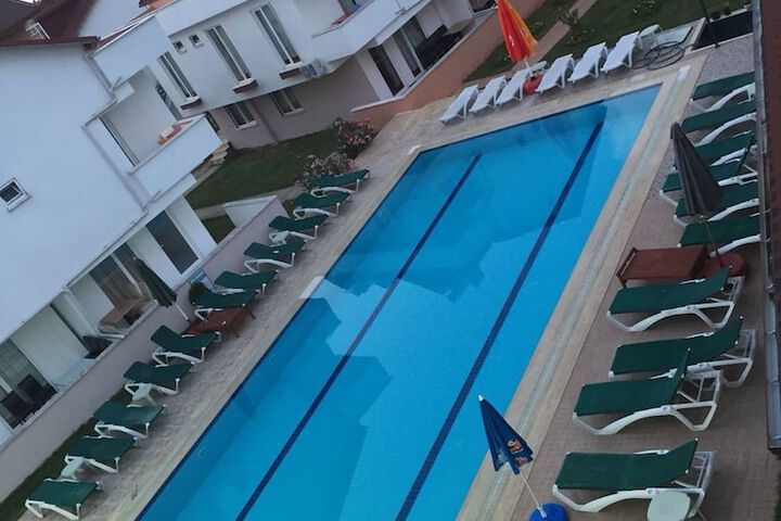 Pool 10 of 10
