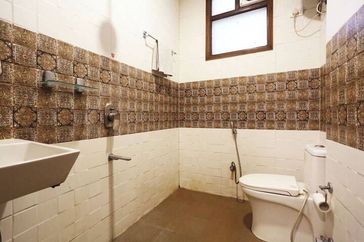 Room 40 of 63