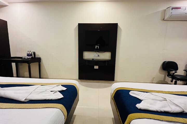 Room 25 of 61