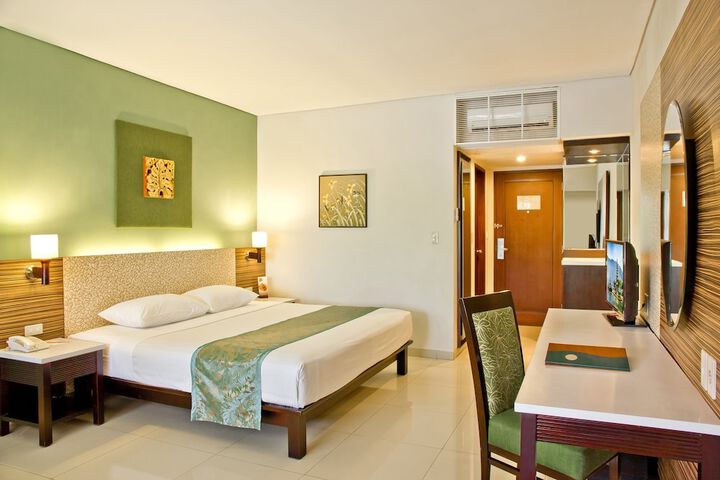 Room 4 of 60
