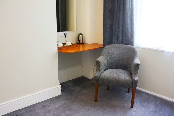 Room 72 of 162