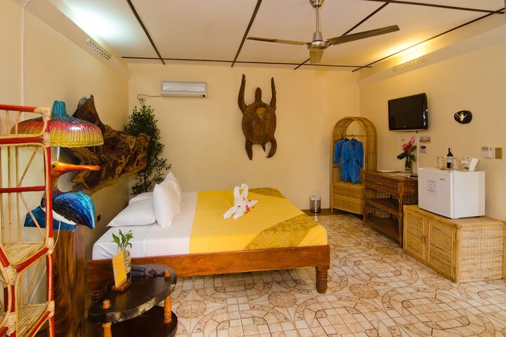 Room 10 of 185