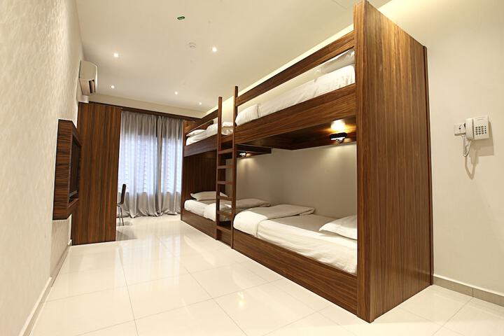Room 11 of 41