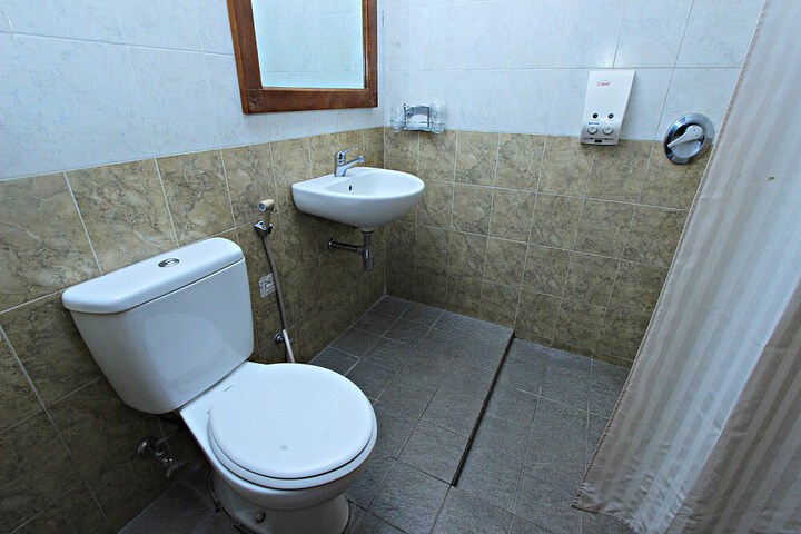Room 13 of 29