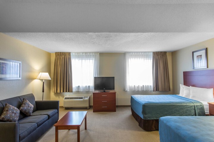 1 Queen Bed Suite (12 of 28)