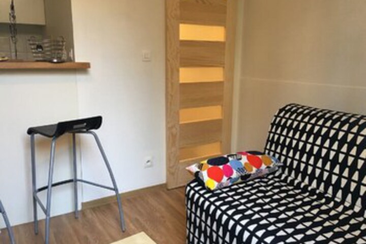 Room 53 of 60