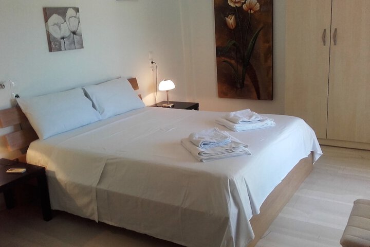 Room 6 of 42