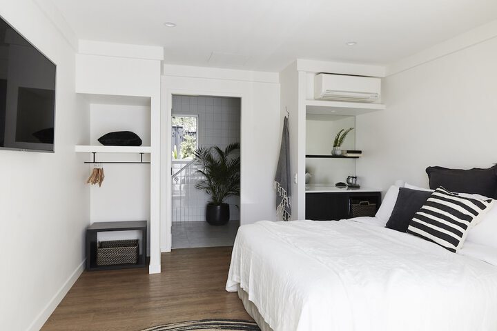 Room 15 of 61