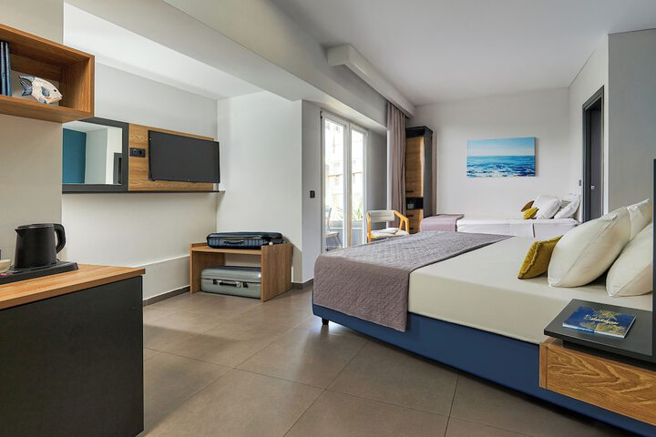 Room 10 of 78