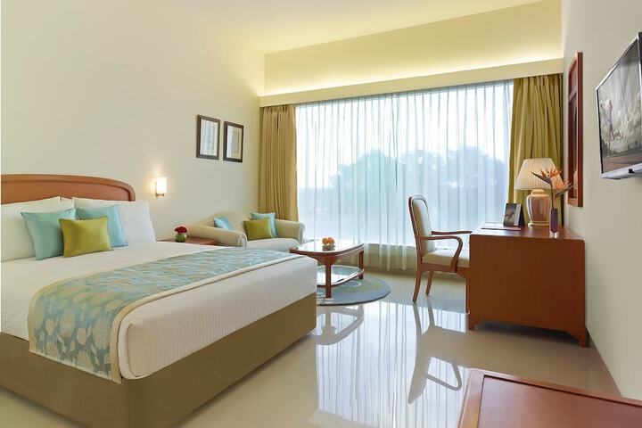 Room 6 of 21