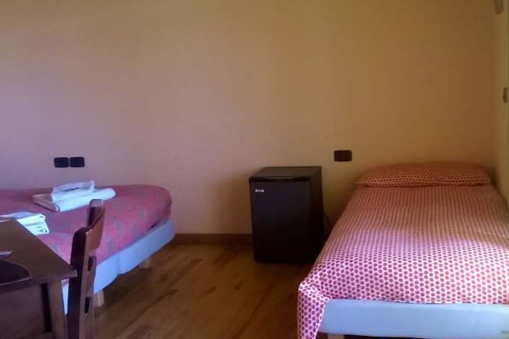Room 10 of 36