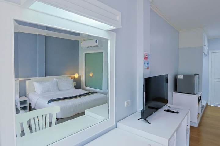 Room 4 of 47