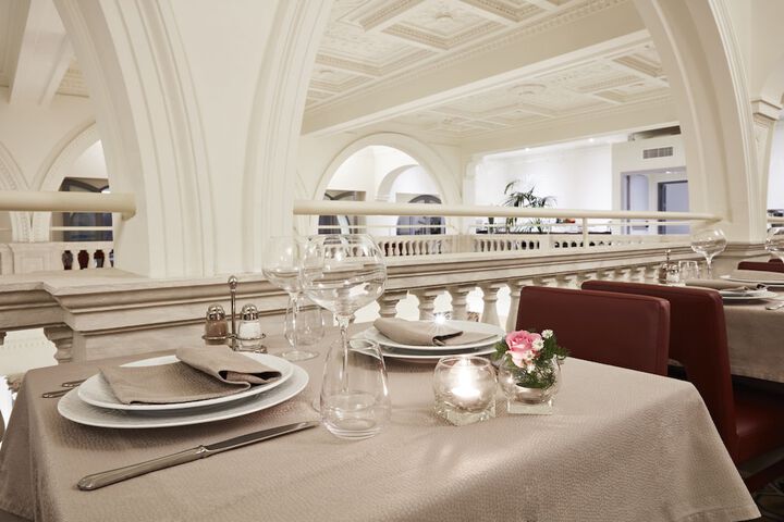 Dining 59 of 111