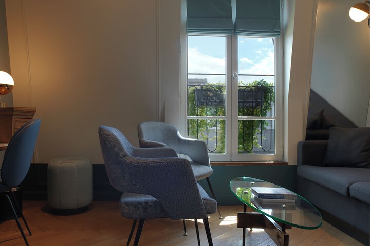 Room 25 of 72