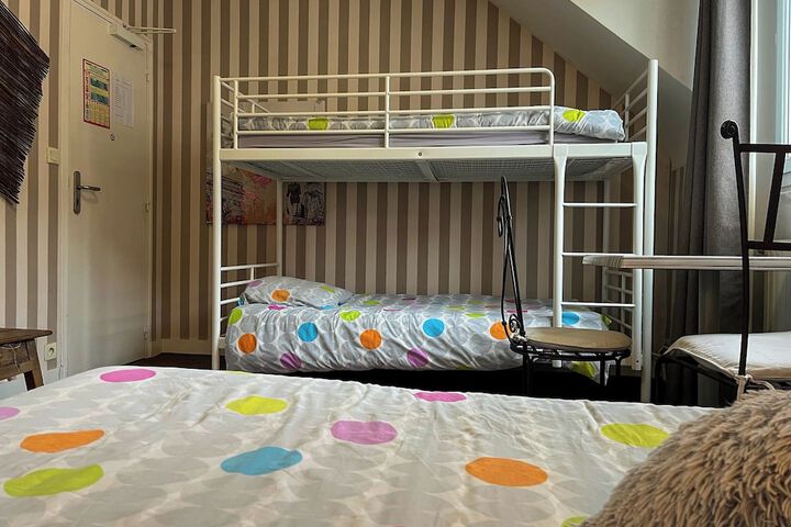 Room 28 of 52