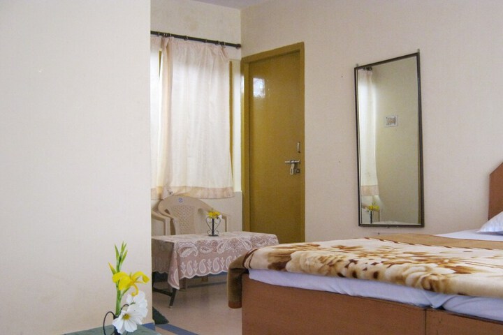 Room 4 of 23