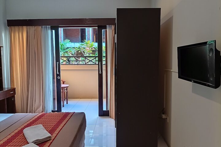 Room 14 of 33