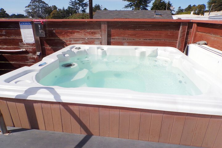 Sundeck 48 of 54