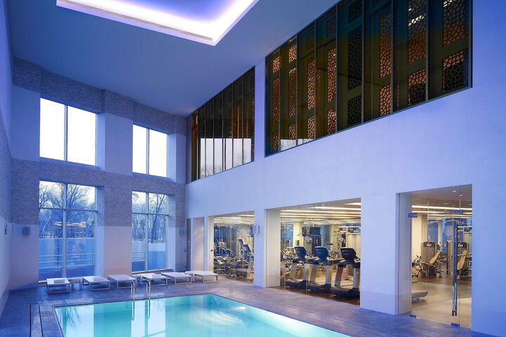 Pool 44 of 92