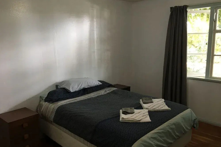 Room 10 of 19