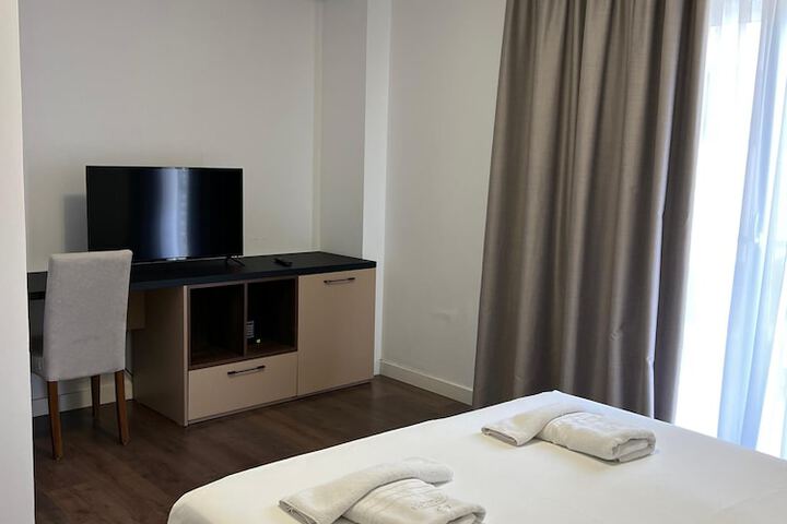 Room 65 of 207