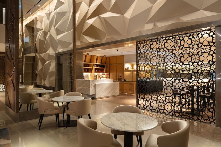Hotel Interior 10 of 146