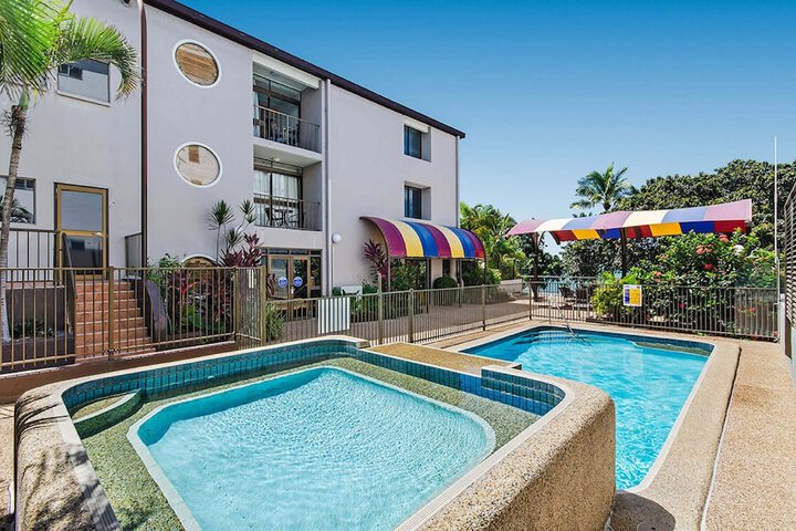 Pool Hotel