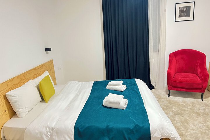 Room 15 of 36