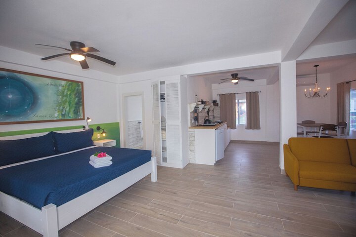 Room 42 of 149