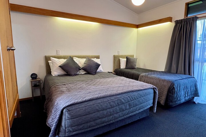 Room 8 of 42