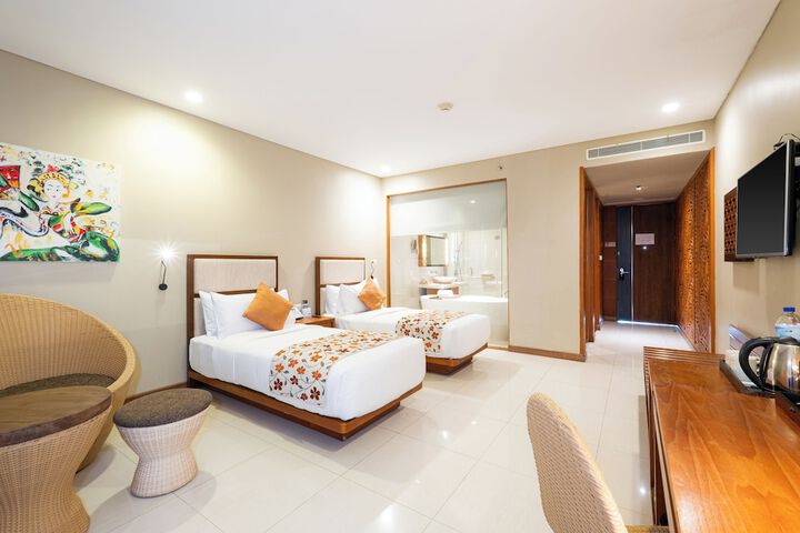 Room 10 of 65
