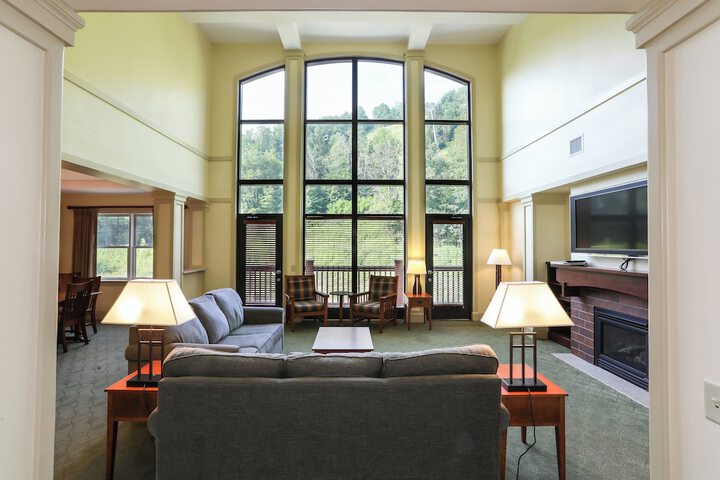 Business Center 126 of 135