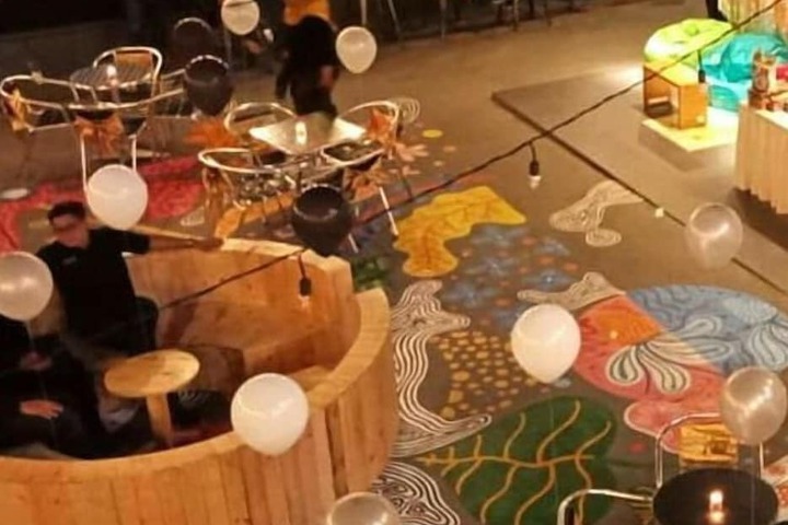 Restaurants