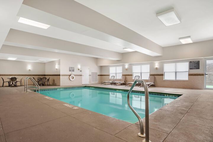 Pool 60 of 74
