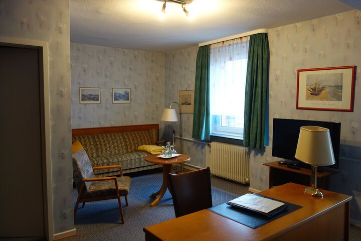 Room 23 of 50