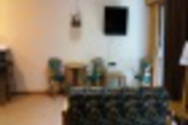 Room 159 of 348
