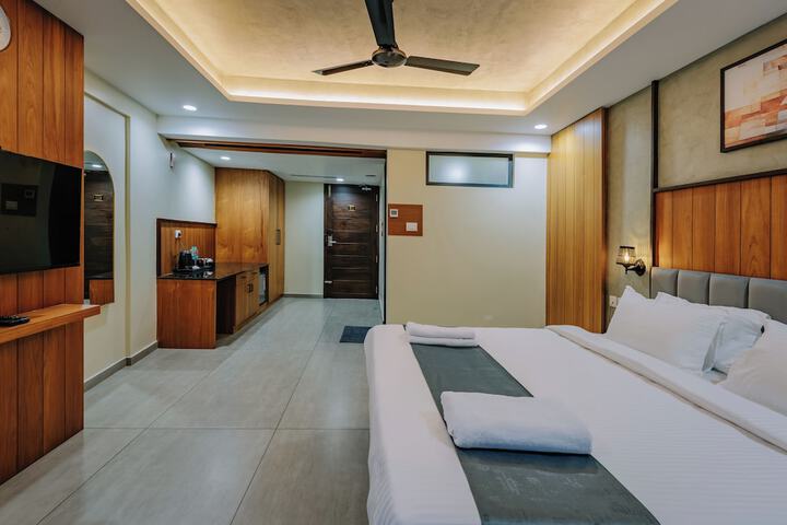 Room 44 of 107