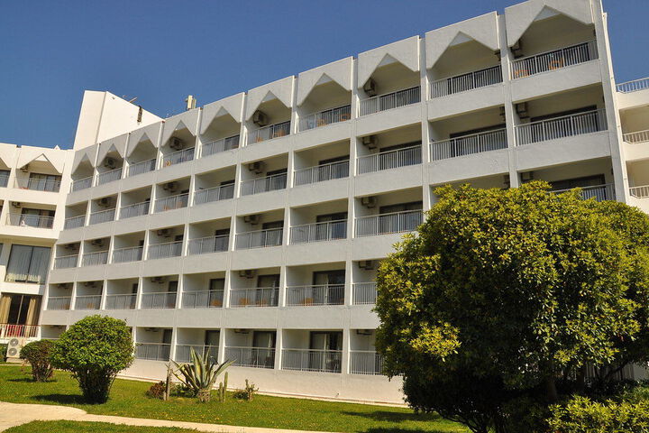 Hotel 11 of 43
