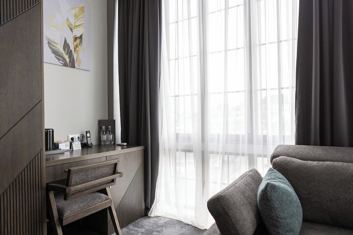 Room 104 of 209