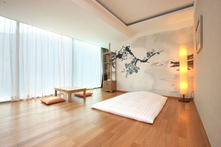 Room 11 of 54